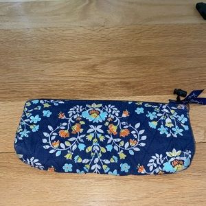 Vera bradley pouch